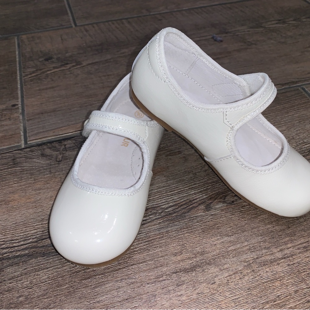 L'Amour White Kids Mary Jane Dress Shoes